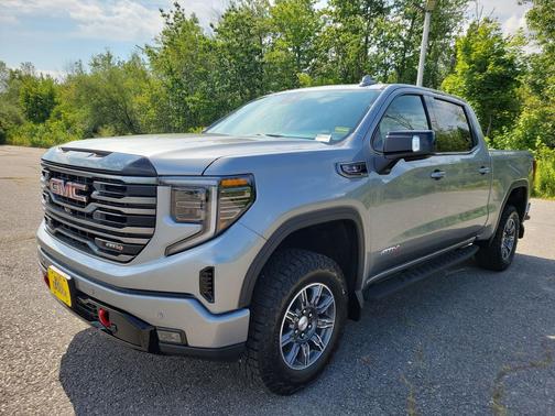 2025 GMC Sierra 1500 AT4