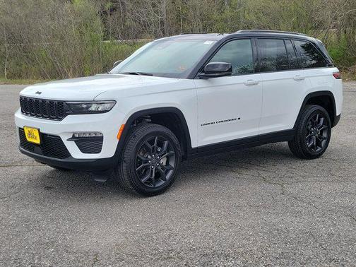 Bright White Clearcoat 2025 Jeep Grand Cherokee Limited