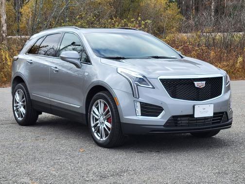 2025 Cadillac XT5 Sport