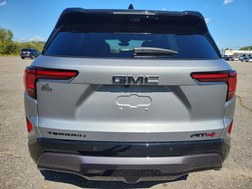 2026 GMC Terrain AWD AT4