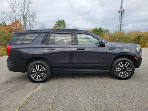 2023 GMC Yukon 4WD AT4