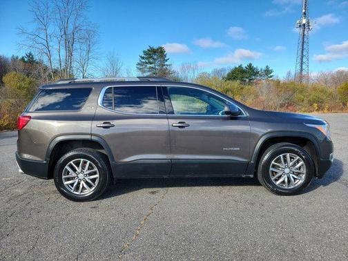 2019 GMC Acadia SLE-2