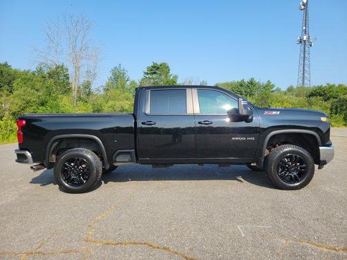 2024 Chevrolet Silverado 3500 LT