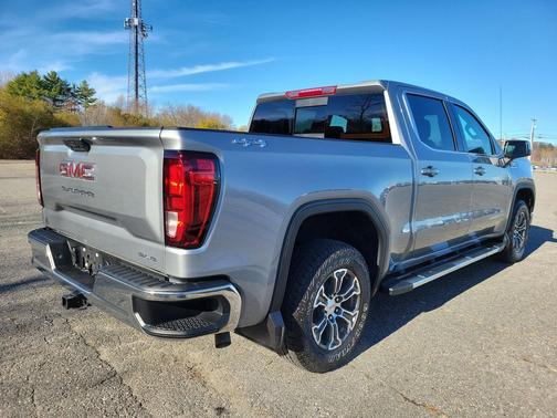 2025 GMC Sierra 1500 SLE