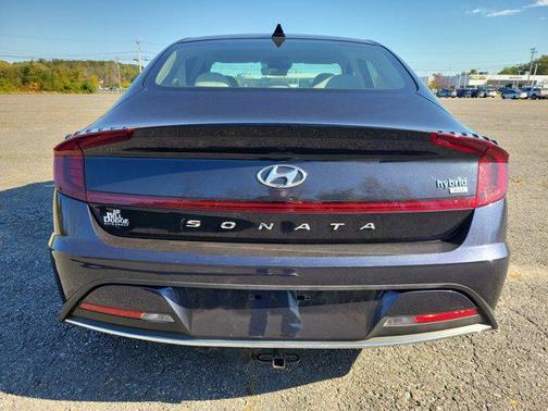 2020 Hyundai SONATA Hybrid Base