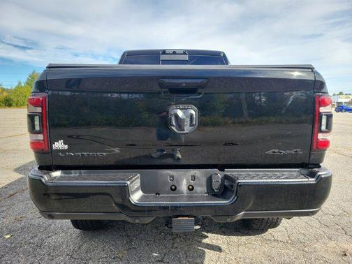 2020 RAM 2500 Limited Crew Cab 4X4 6'4' Box