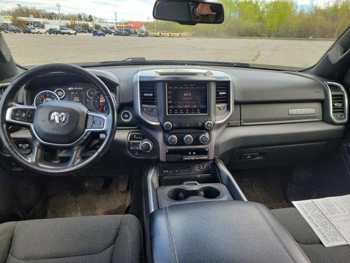 Granite Crystal Metallic Clearcoat 2019 RAM 1500 Big Horn