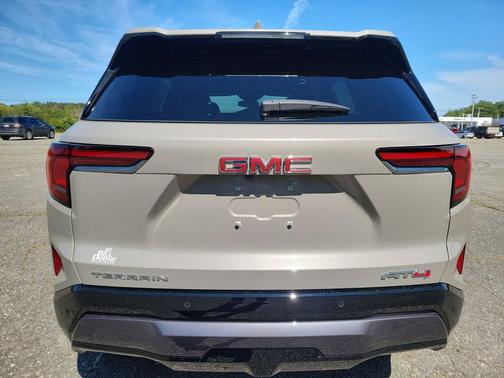 2026 GMC Terrain AWD AT4