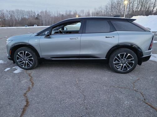 2026 Cadillac OPTIQ Premium Sport