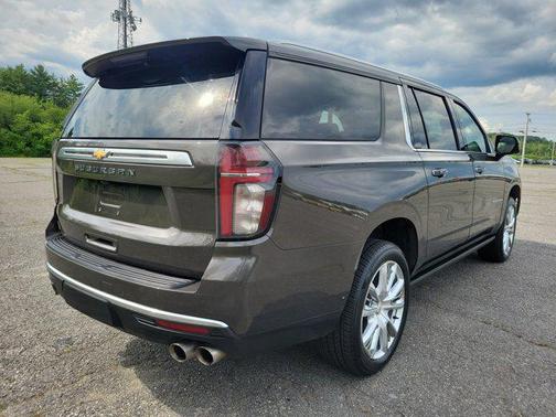 2021 Chevrolet Suburban 4WD High Country