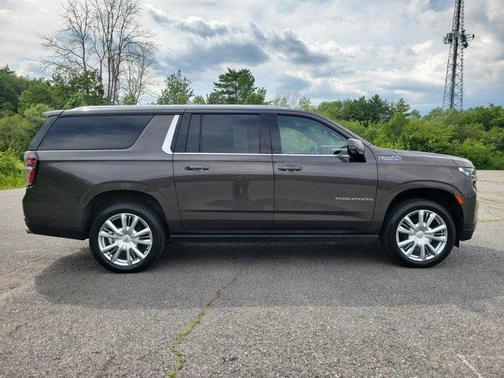 2021 Chevrolet Suburban 4WD High Country