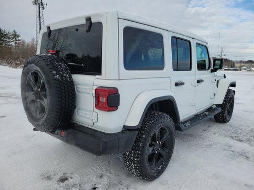 2022 Jeep Wrangler Unlimited Sahara