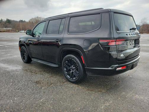 2023 Jeep Wagoneer Series II Carbide 4x4