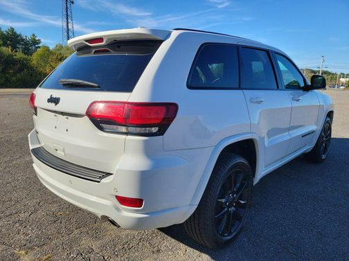 2020 Jeep Grand Cherokee Altitude