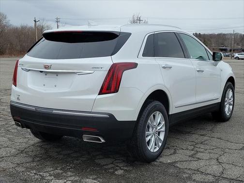 2025 Cadillac XT5 Luxury
