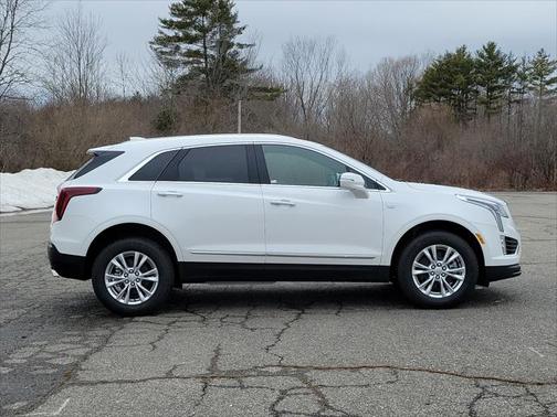 2025 Cadillac XT5 Luxury