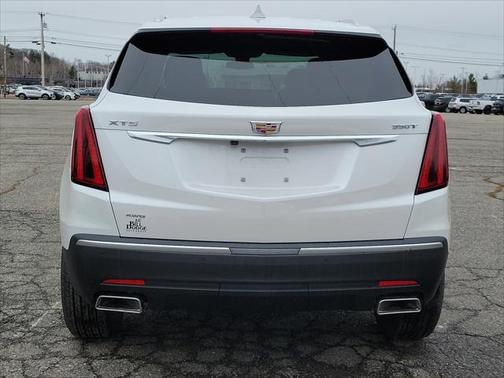 2025 Cadillac XT5 Luxury
