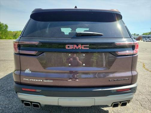 2025 GMC Acadia AWD Elevation