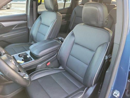 2025 Buick Enclave Preferred FWD