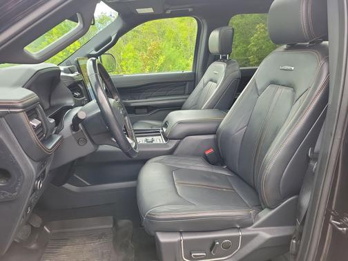 Agate Black Metallic 2024 Ford Expedition Max Platinum