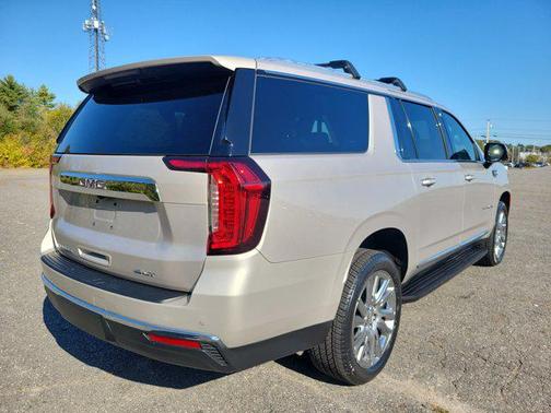 2021 GMC Yukon XL SLT