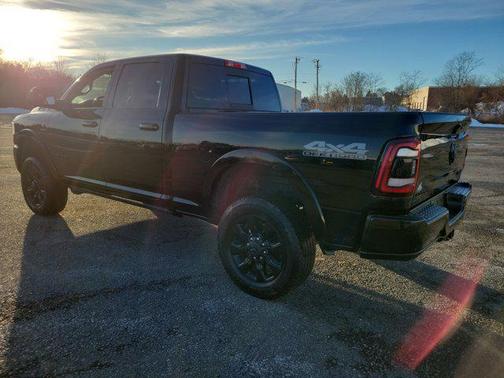 2022 RAM 2500 Limited Crew Cab 4x4 6'4' Box