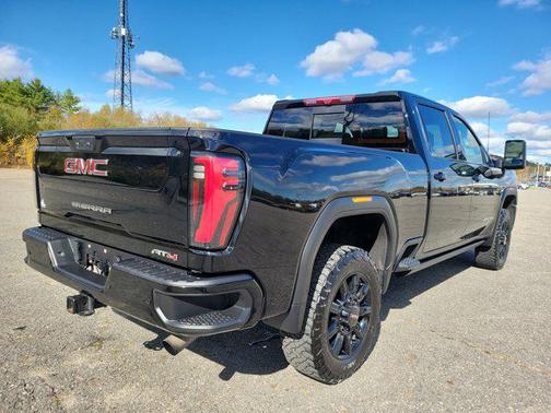 2024 GMC Sierra 2500 AT4