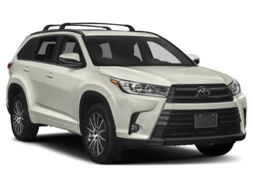 Celestial Silver Metallic 2019 Toyota Highlander XLE