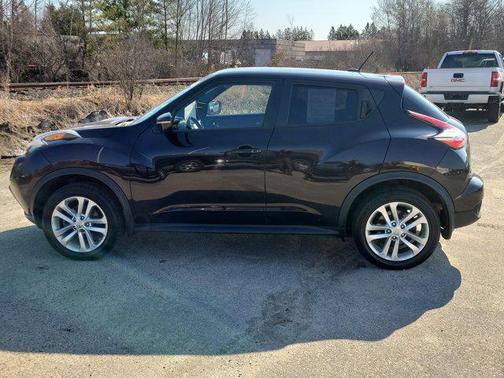 Bordeaux Black 2015 Nissan Juke SV