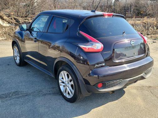 Bordeaux Black 2015 Nissan Juke SV