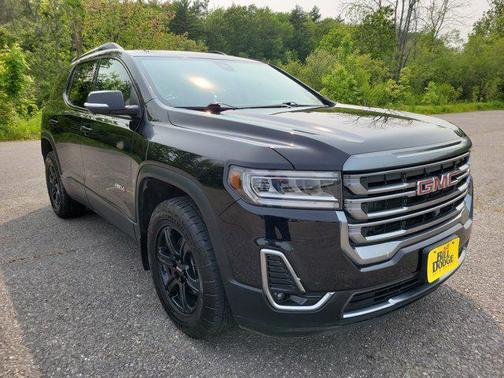 2022 GMC Acadia AWD AT4