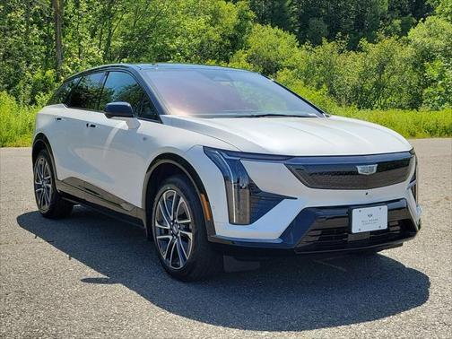 2025 Cadillac OPTIQ Sport 2 AWD
