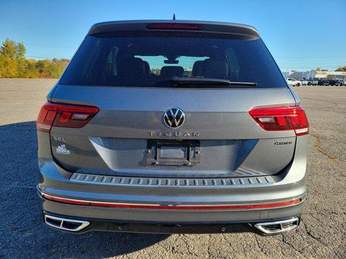 2024 Volkswagen Tiguan 2.0T SEL R-Line 4MOTION