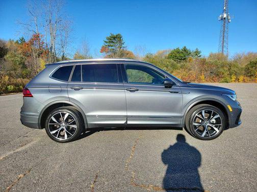 2024 Volkswagen Tiguan 2.0T SEL R-Line 4MOTION