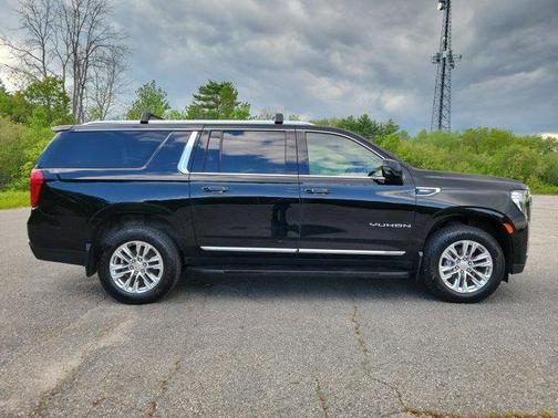 2022 GMC Yukon XL SLT