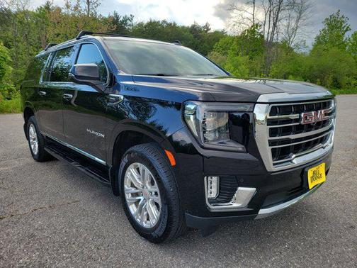 2022 GMC Yukon XL SLT