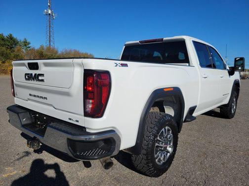 2024 GMC Sierra 2500 SLE