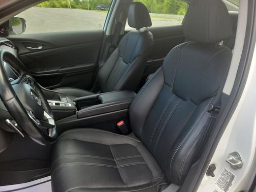 Platinum White Pearl 2021 Honda Insight Touring