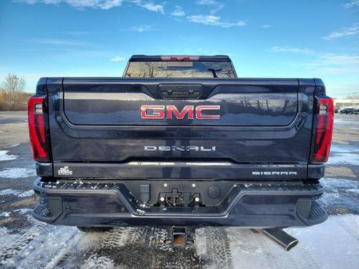 2024 GMC Sierra 2500 Denali