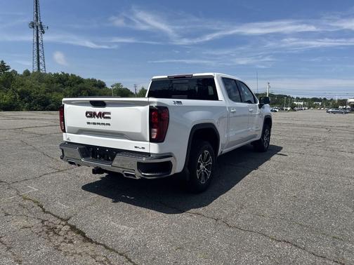 2025 GMC Sierra 1500 SLE