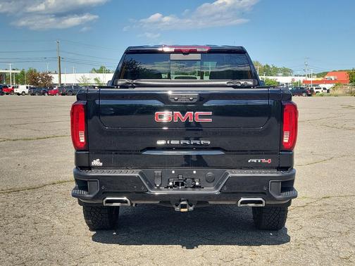 Onyx Black 2025 GMC Sierra 1500 AT4