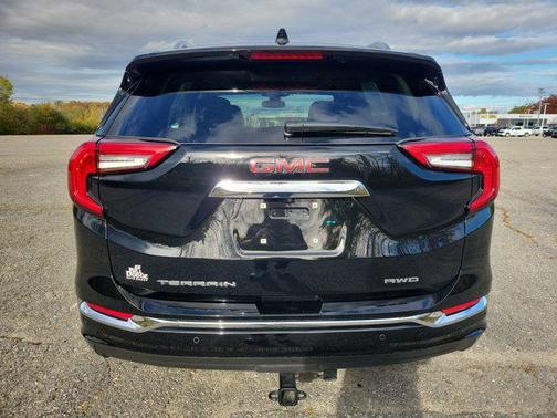 2022 GMC Terrain Denali