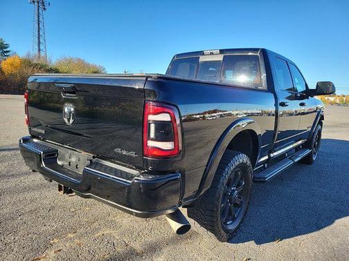 2021 RAM 3500 Laramie Crew Cab 4x4 6'4' Box