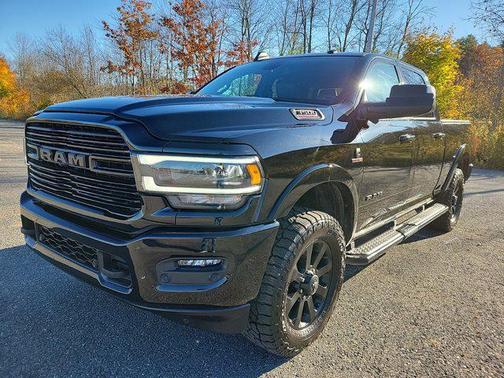 2021 RAM 3500 Laramie Crew Cab 4x4 6'4' Box