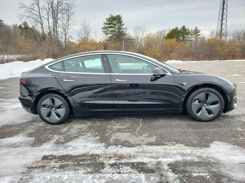 2019 Tesla Model 3 Mid Range