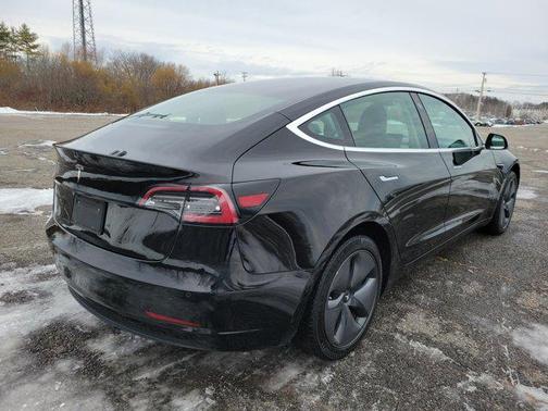 2019 Tesla Model 3 Mid Range