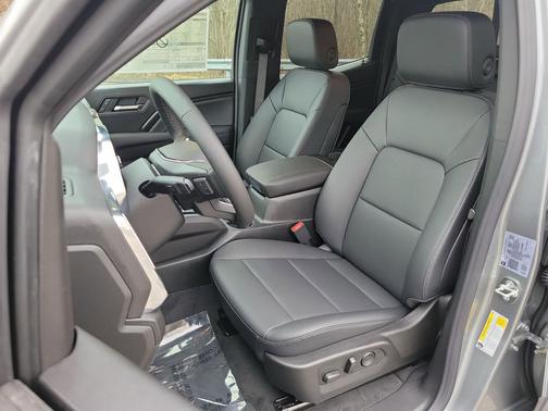 Sterling Metallic 2026 GMC Canyon Elevation