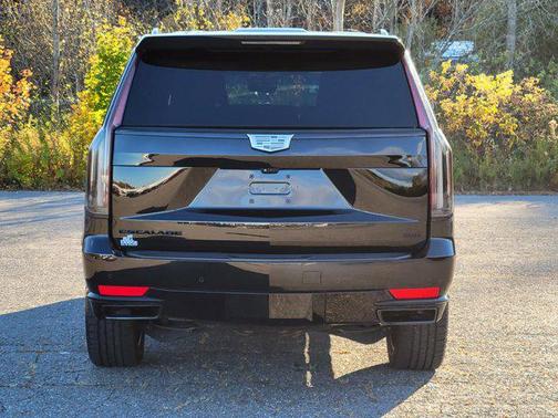2022 Cadillac Escalade Sport