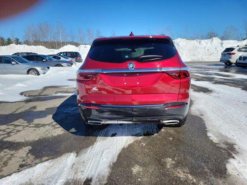 2024 Buick Enclave Essence AWD