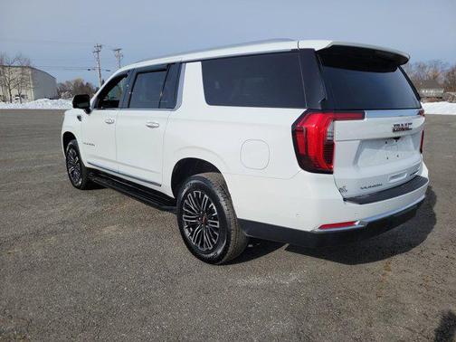 2025 GMC Yukon XL 4WD Elevation